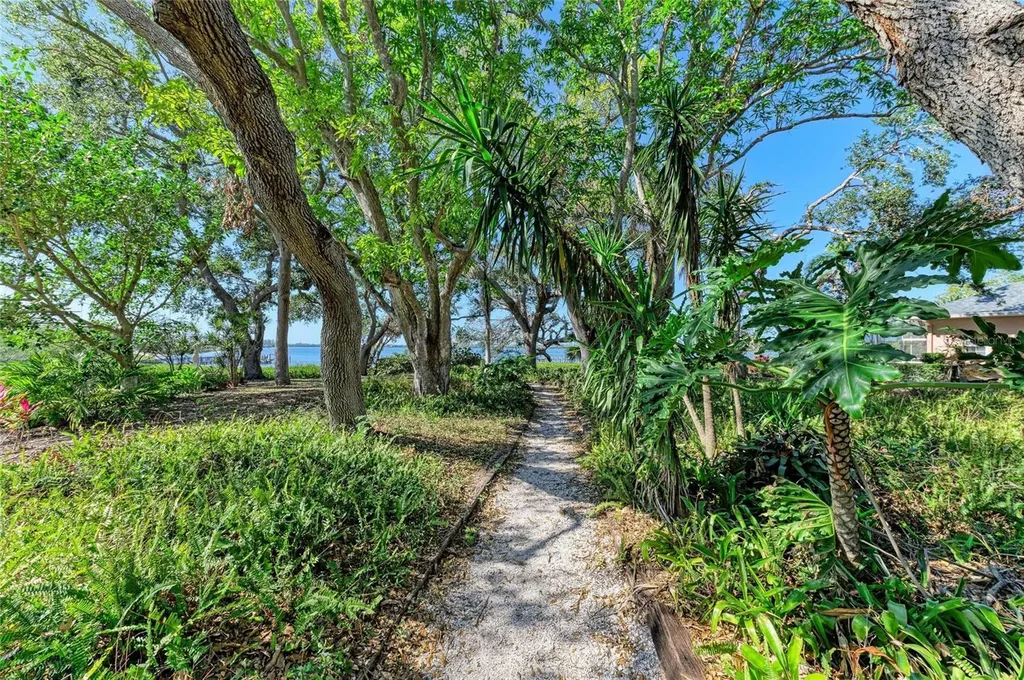 7615 4th Avenue W Bradenton FL 34209