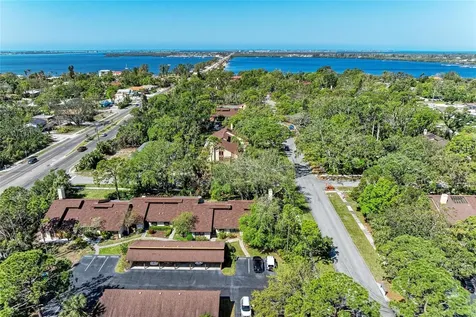 7615 4th Avenue W Bradenton FL 34209
