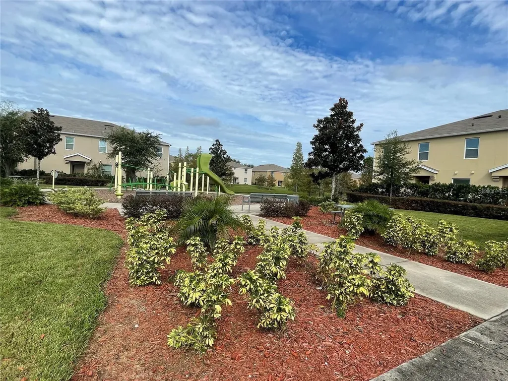 3739 Seneca Club Loop Orlando FL 32808