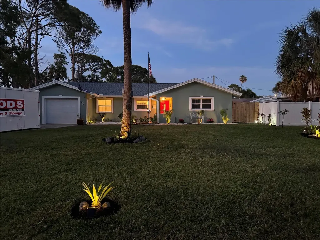 1667 N Dakota Avenue NE St Petersburg FL 33703