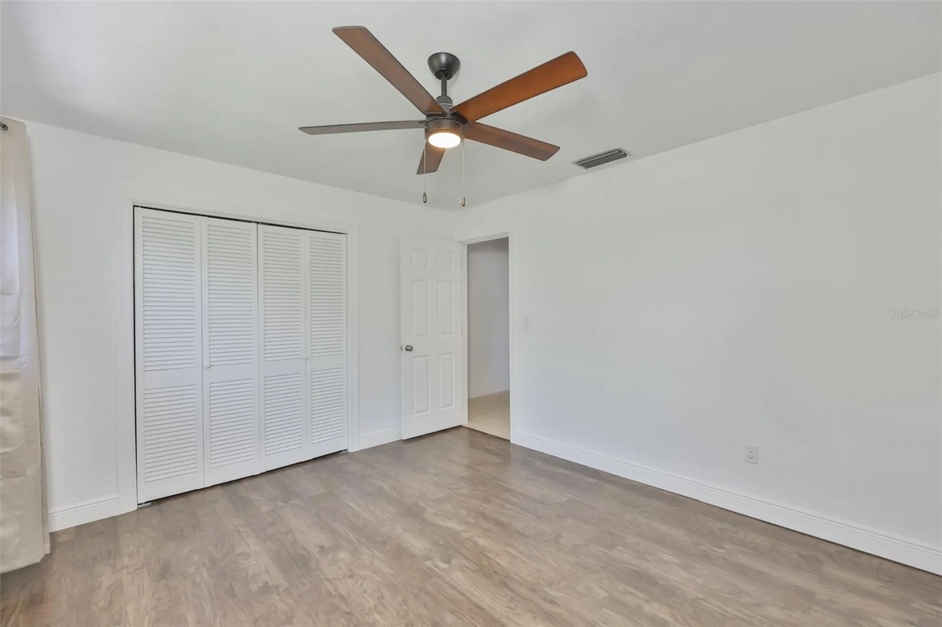 1667 N Dakota Avenue NE St Petersburg FL 33703