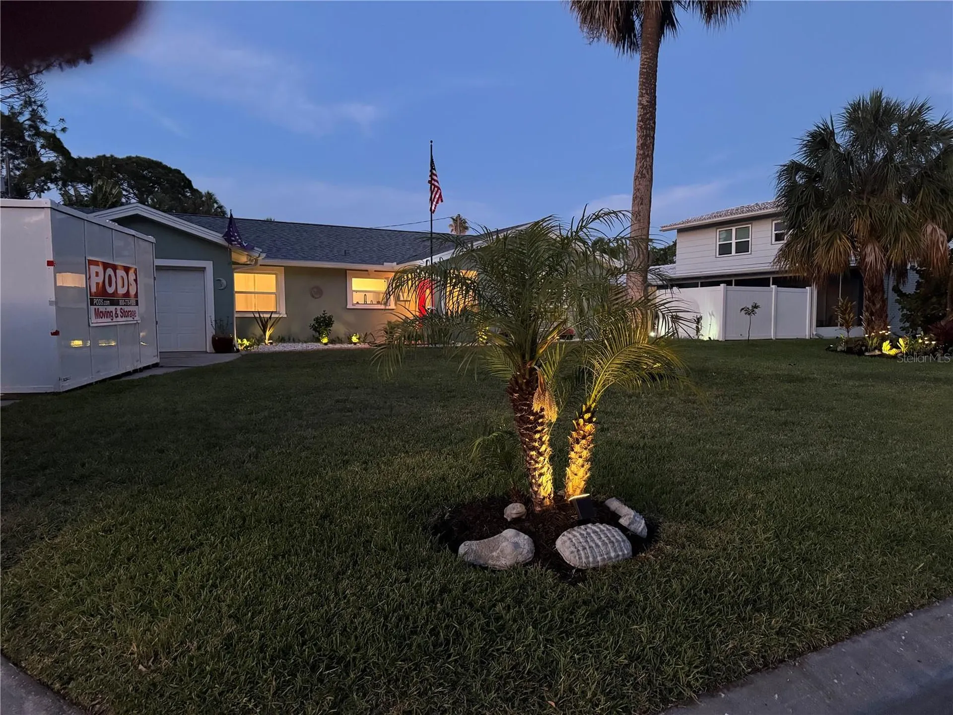 1667 N Dakota Avenue NE St Petersburg FL 33703