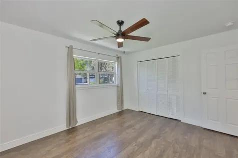 1667 N Dakota Avenue NE St Petersburg FL 33703