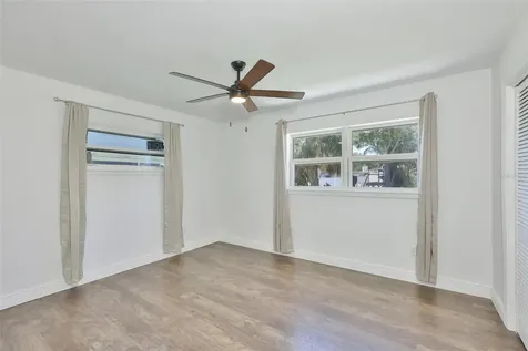 1667 N Dakota Avenue NE St Petersburg FL 33703