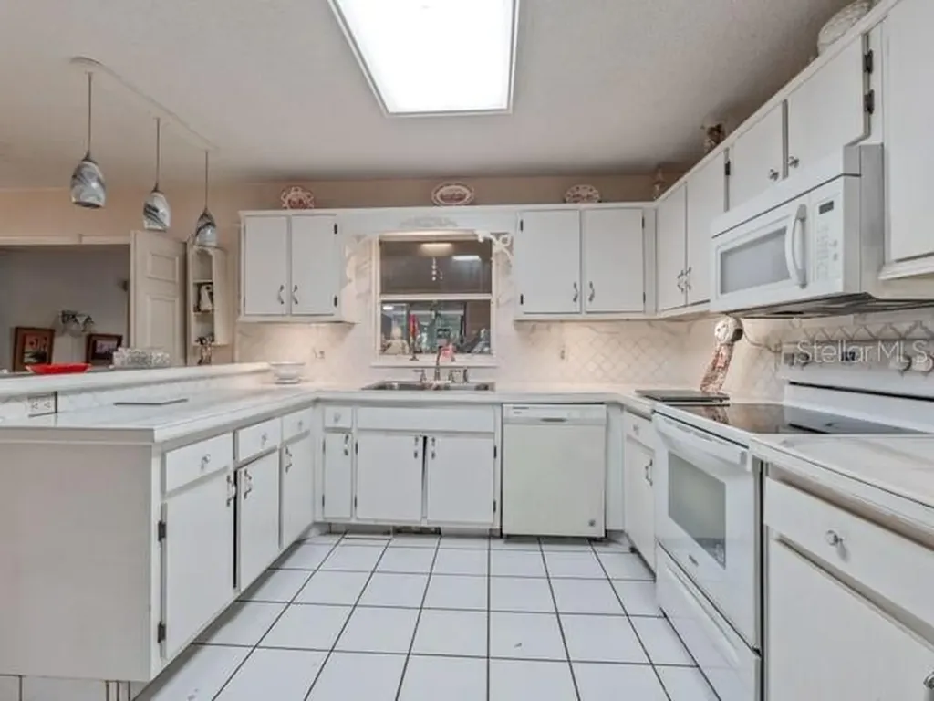 1208 Citrus Oaks Avenue Gotha FL 34734