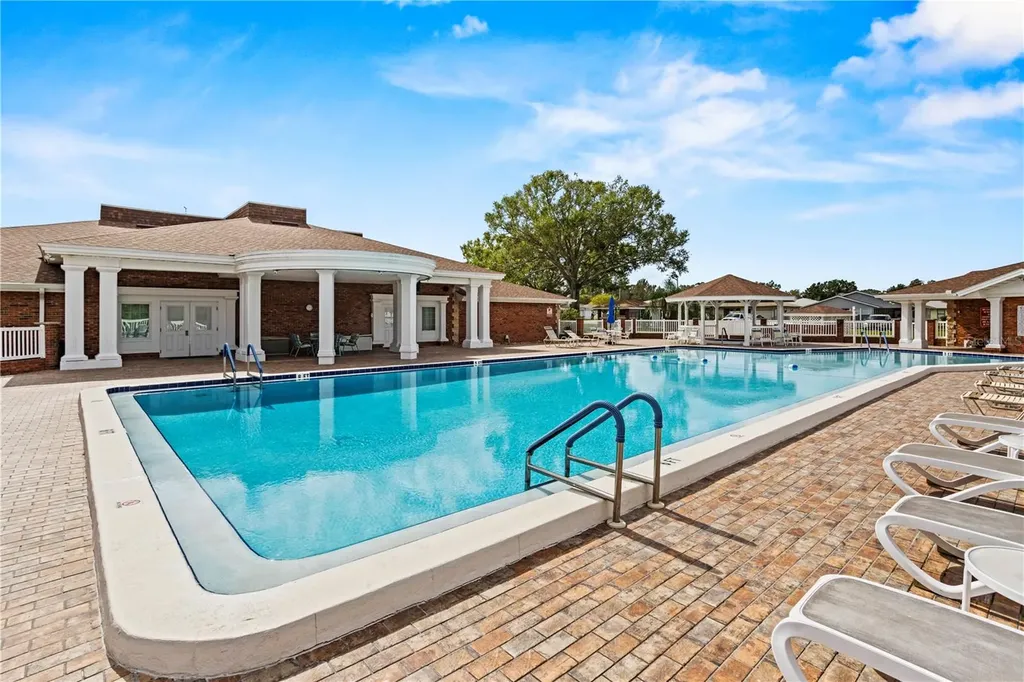 1678 Colonnades Circle N Lakeland FL 33811