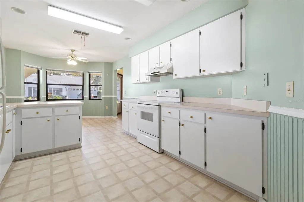 1678 Colonnades Circle N Lakeland FL 33811