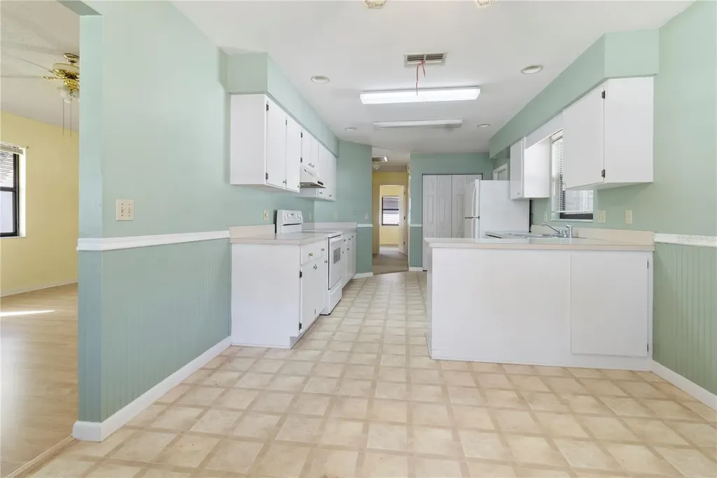 1678 Colonnades Circle N Lakeland FL 33811