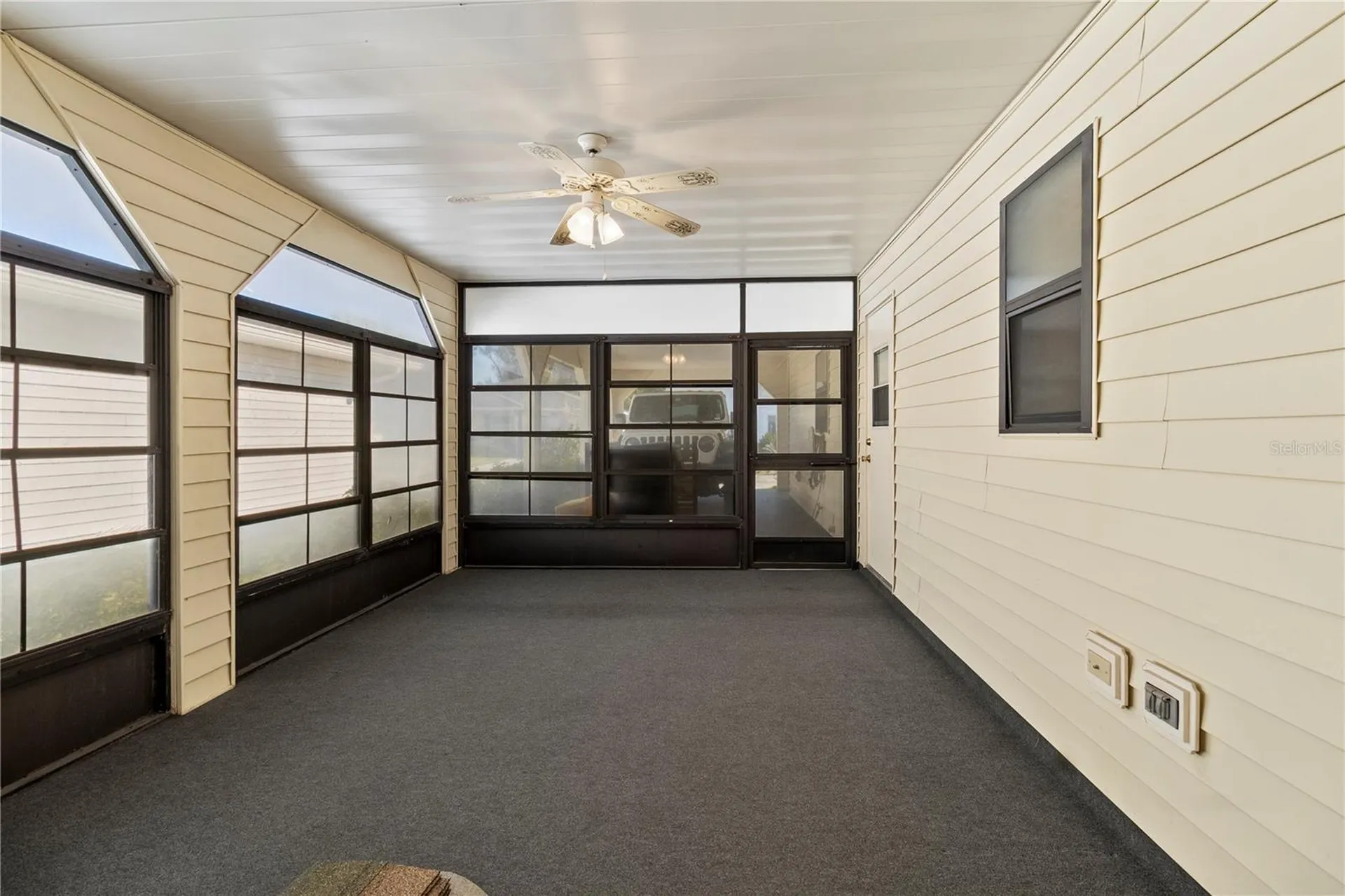 1678 Colonnades Circle N Lakeland FL 33811