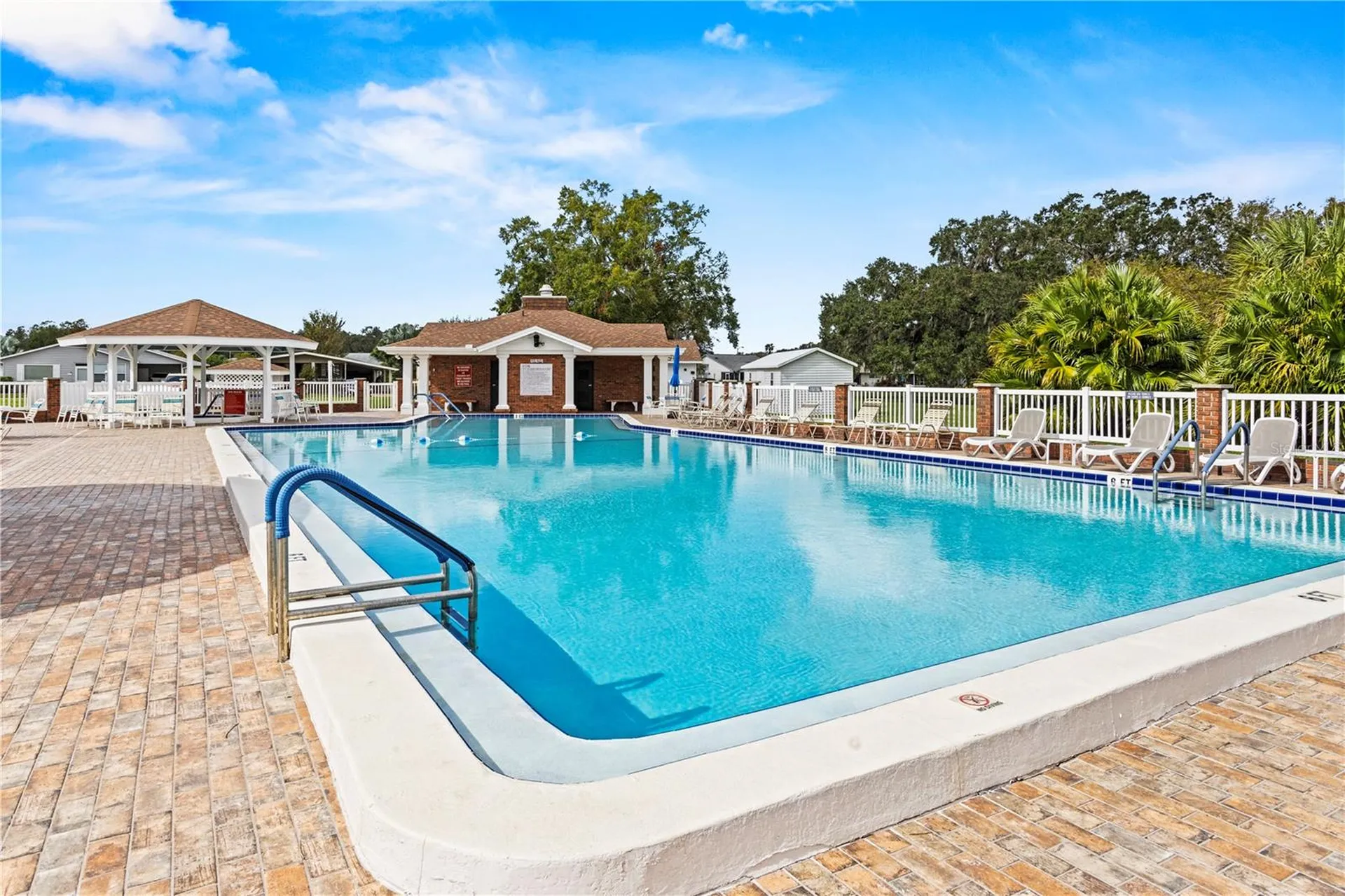 1678 Colonnades Circle N Lakeland FL 33811