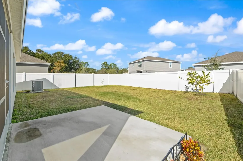 1078 Chelan Falls Drive Deland FL 32724