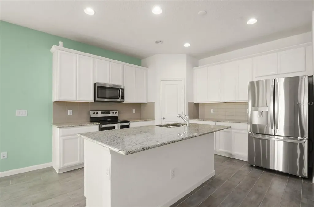 1078 Chelan Falls Drive Deland FL 32724