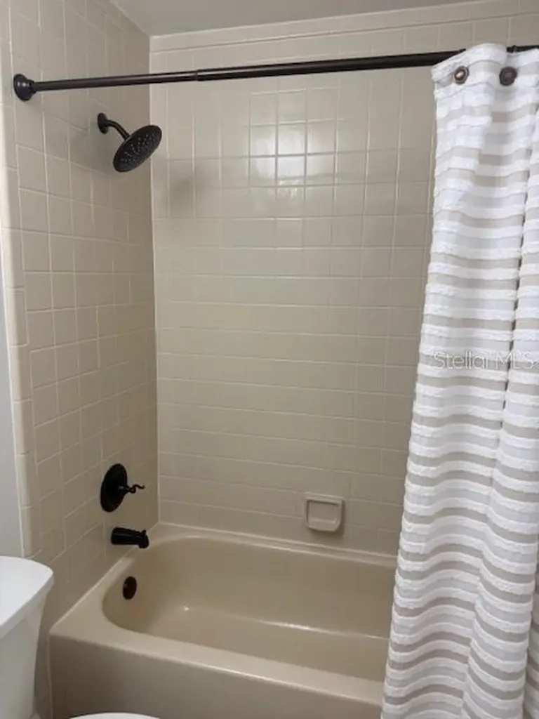 25307 Northlake Drive Sanford FL 32773