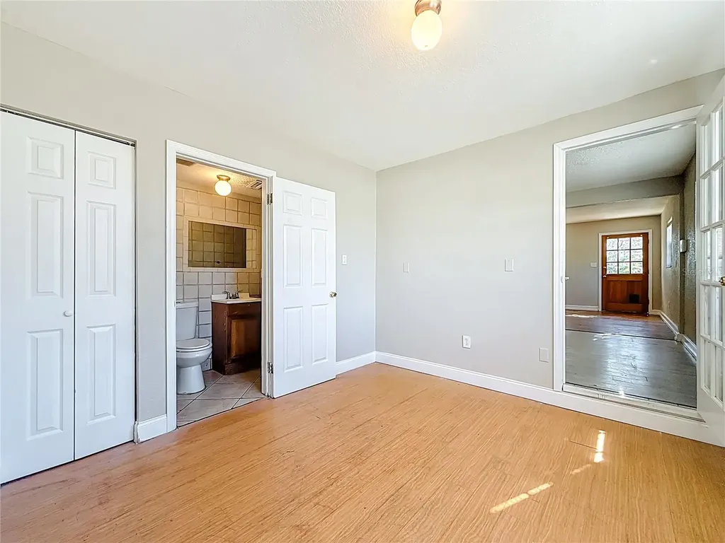 6295 3rd Avenue S St Petersburg FL 33707