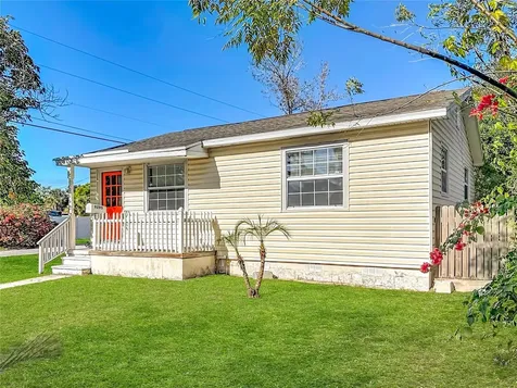 6295 3rd Avenue S St Petersburg FL 33707