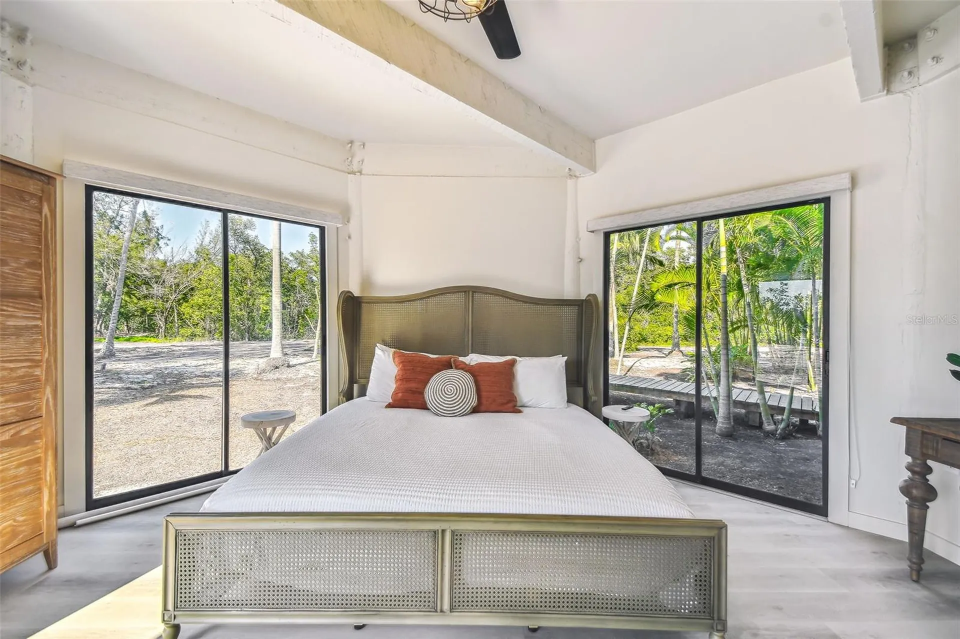 7147 La Lenaire Drive Longboat Key FL 34228