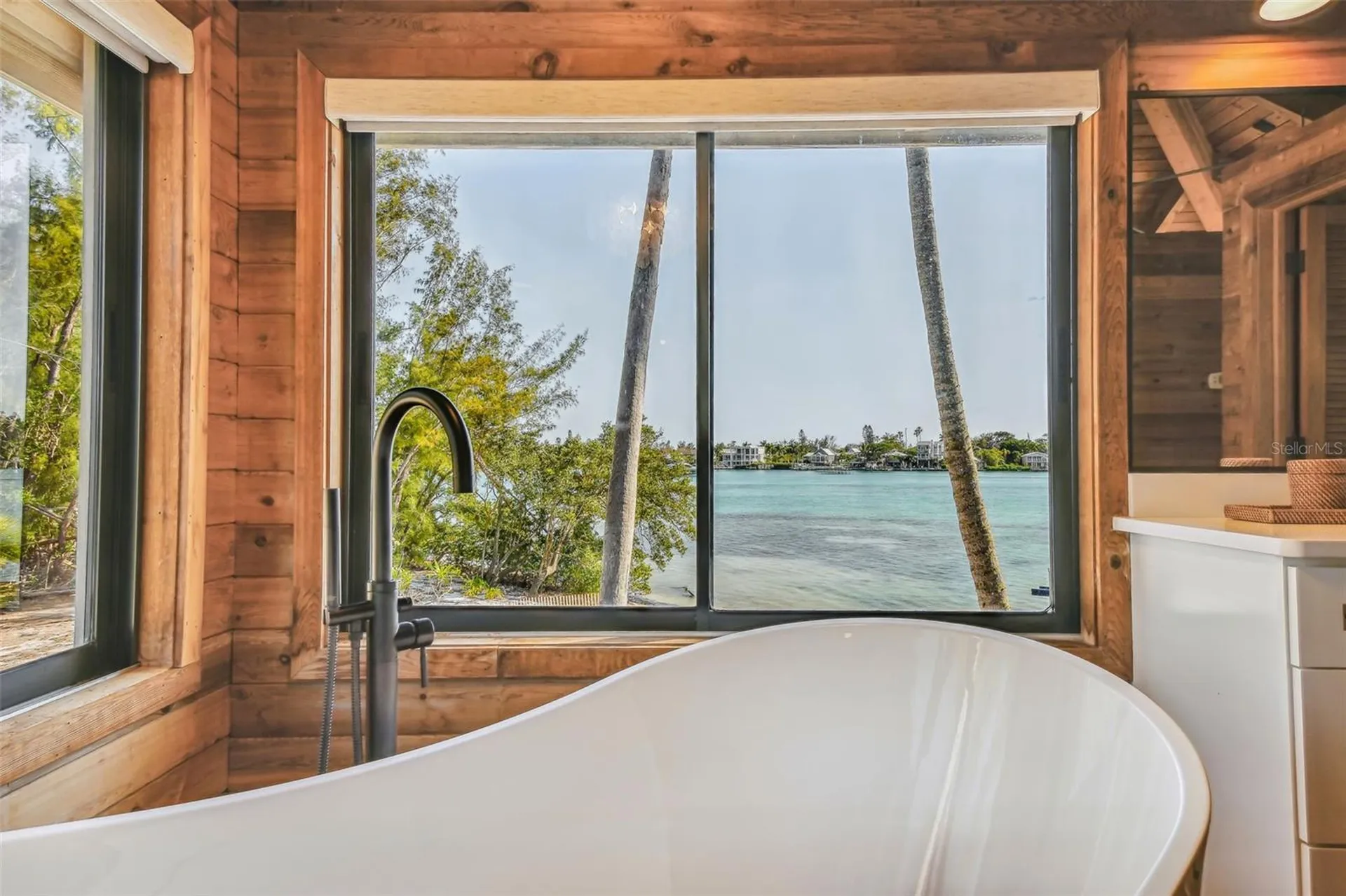 7147 La Lenaire Drive Longboat Key FL 34228