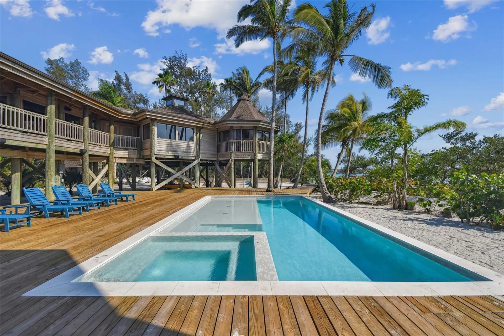 7147 La Lenaire Drive Longboat Key FL 34228