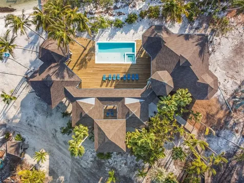 7147 La Lenaire Drive Longboat Key FL 34228