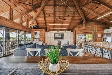 7147 La Lenaire Drive Longboat Key FL 34228