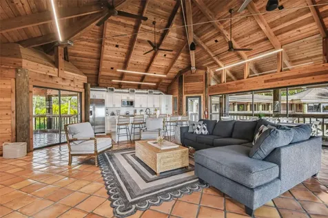 7147 La Lenaire Drive Longboat Key FL 34228