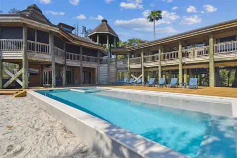 7147 La Lenaire Drive Longboat Key FL 34228