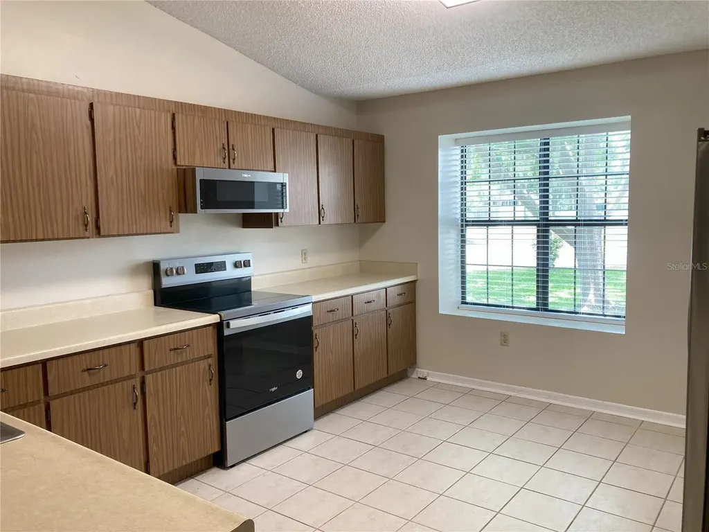 1135 SW Fairfax Glen Lake City FL 32025