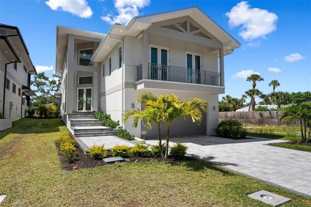 533 Venice Lane Sarasota FL 34242