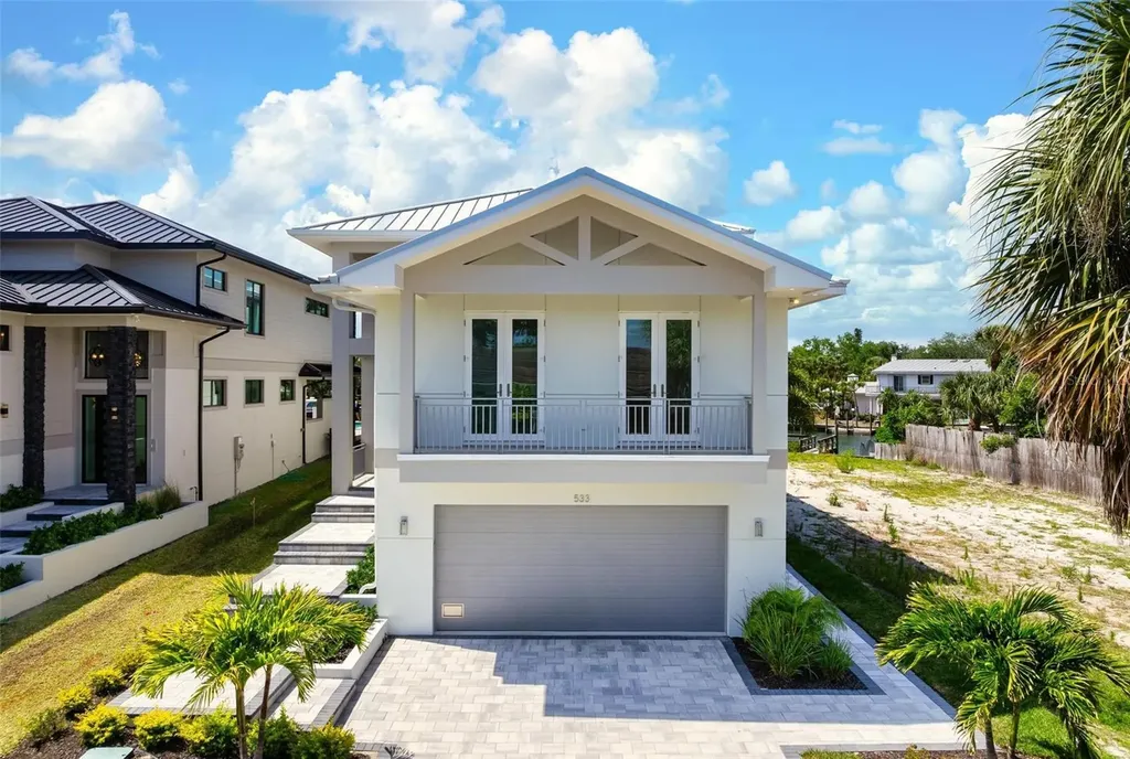 533 Venice Lane Sarasota FL 34242