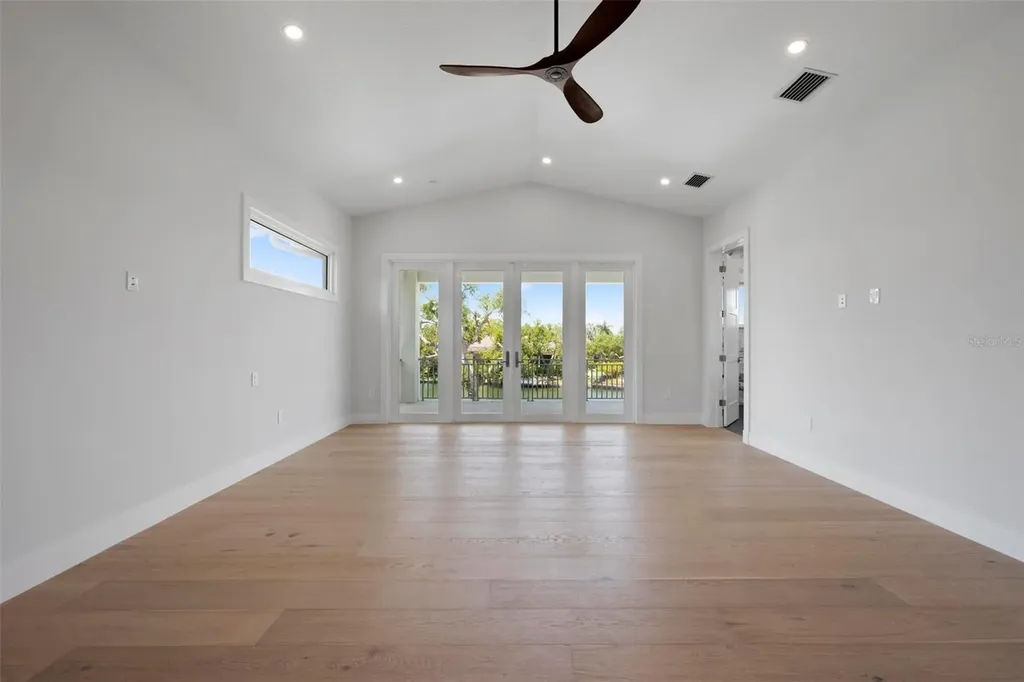 533 Venice Lane Sarasota FL 34242