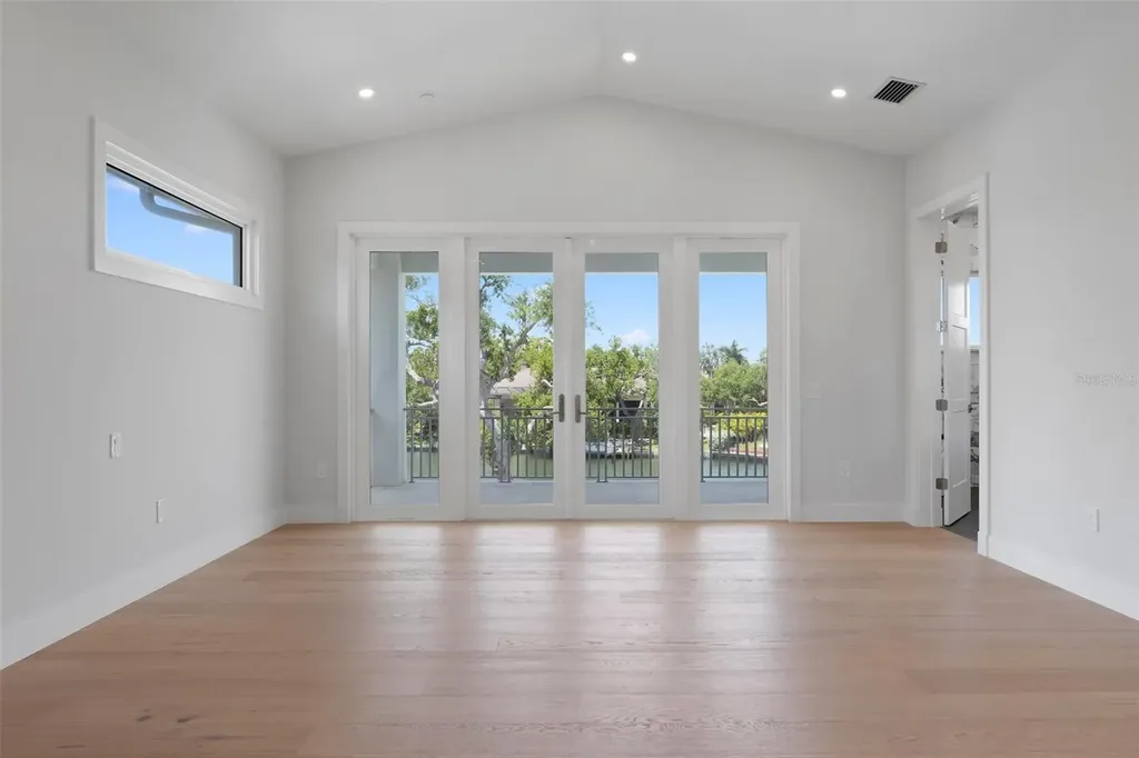 533 Venice Lane Sarasota FL 34242
