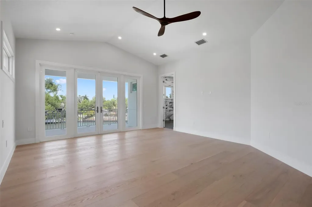 533 Venice Lane Sarasota FL 34242