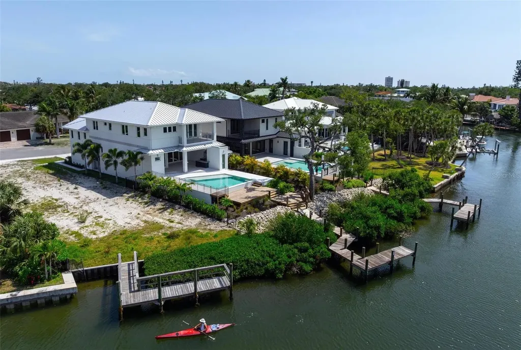 533 Venice Lane Sarasota FL 34242