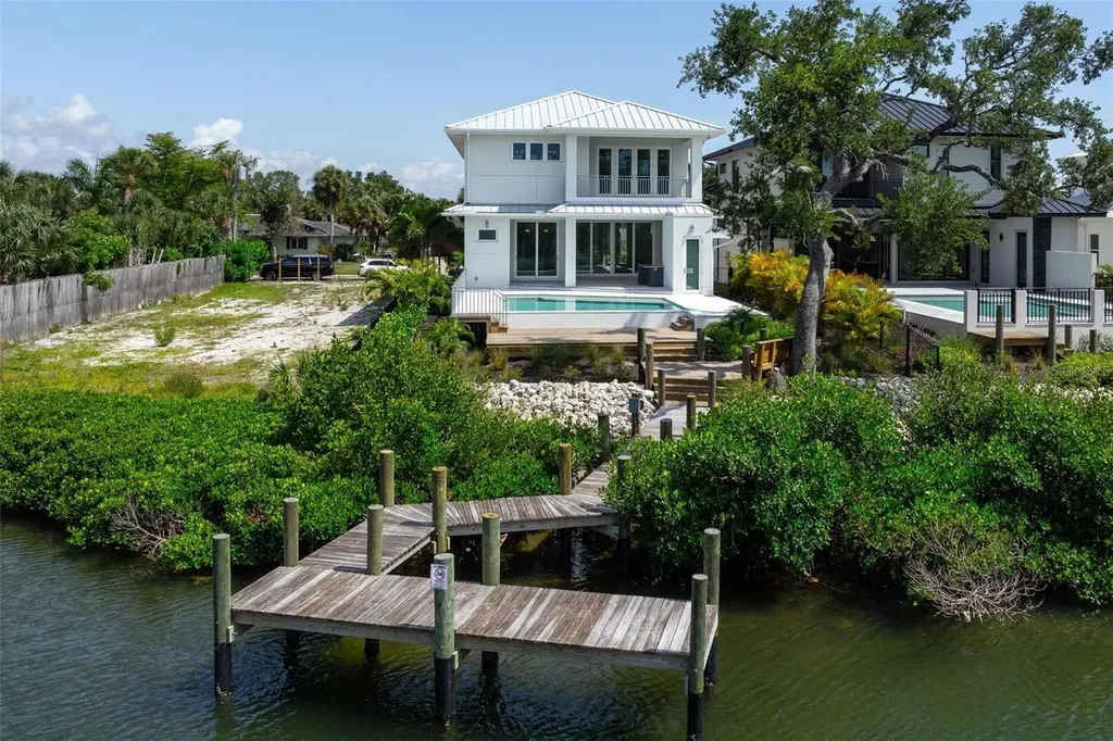533 Venice Lane Sarasota FL 34242