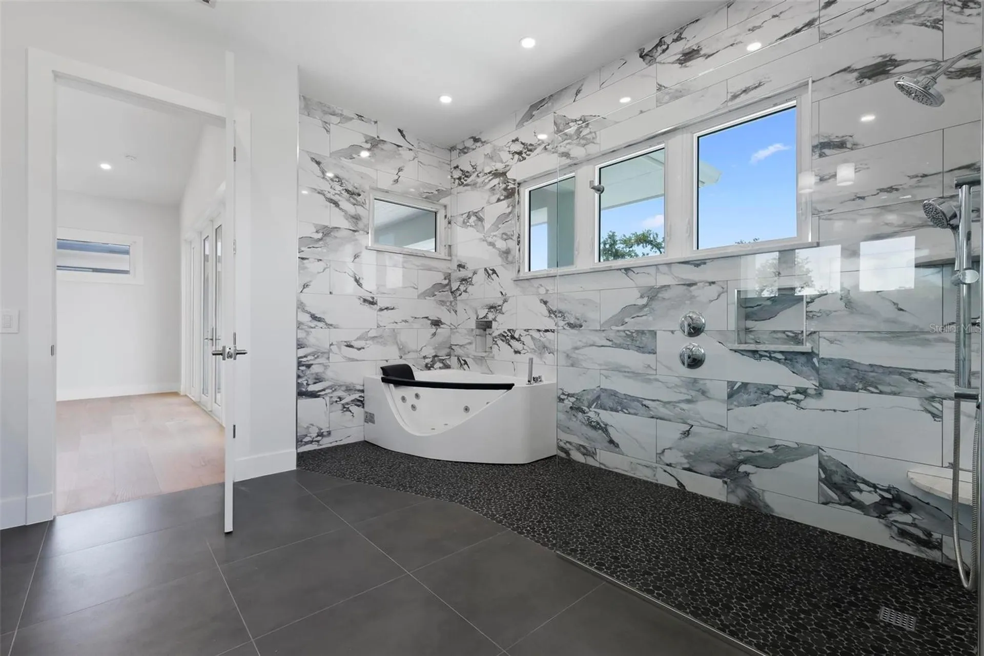533 Venice Lane Sarasota FL 34242