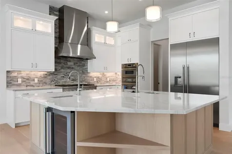 533 Venice Lane Sarasota FL 34242