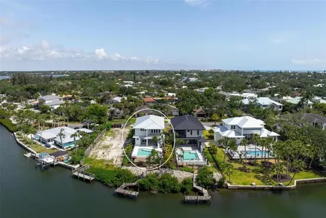 533 Venice Lane Sarasota FL 34242