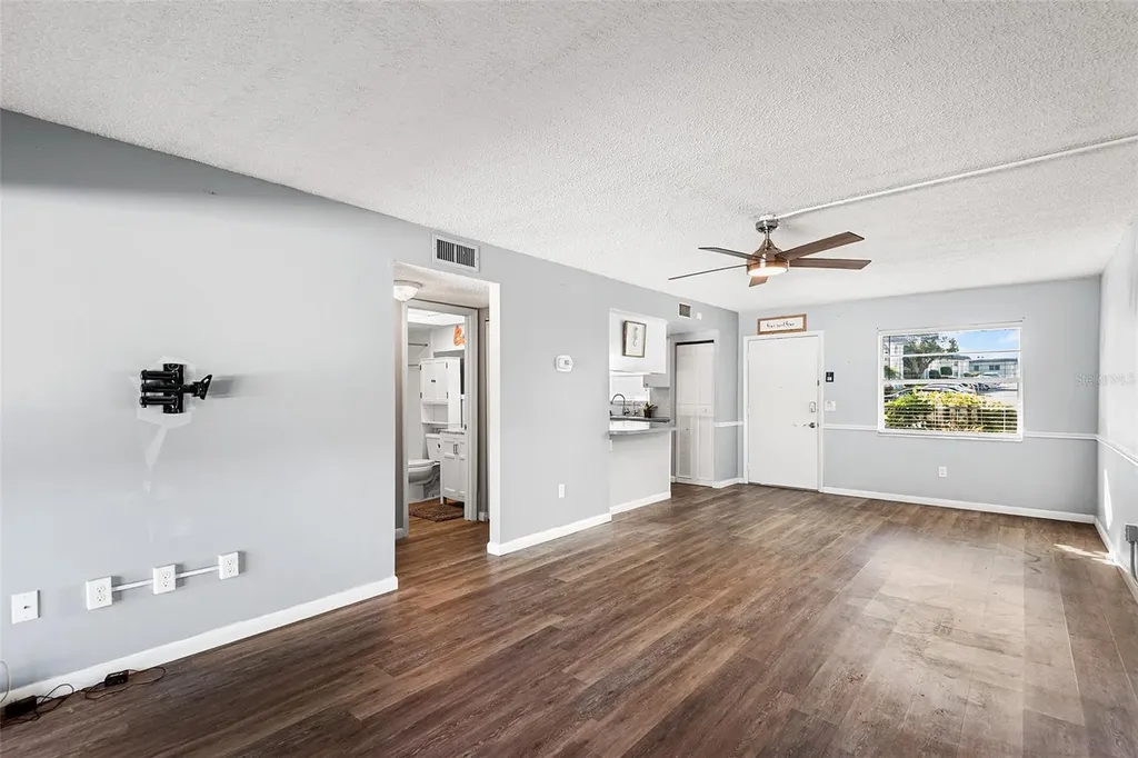 1250 S Pinellas Avenue Tarpon Springs FL 34689