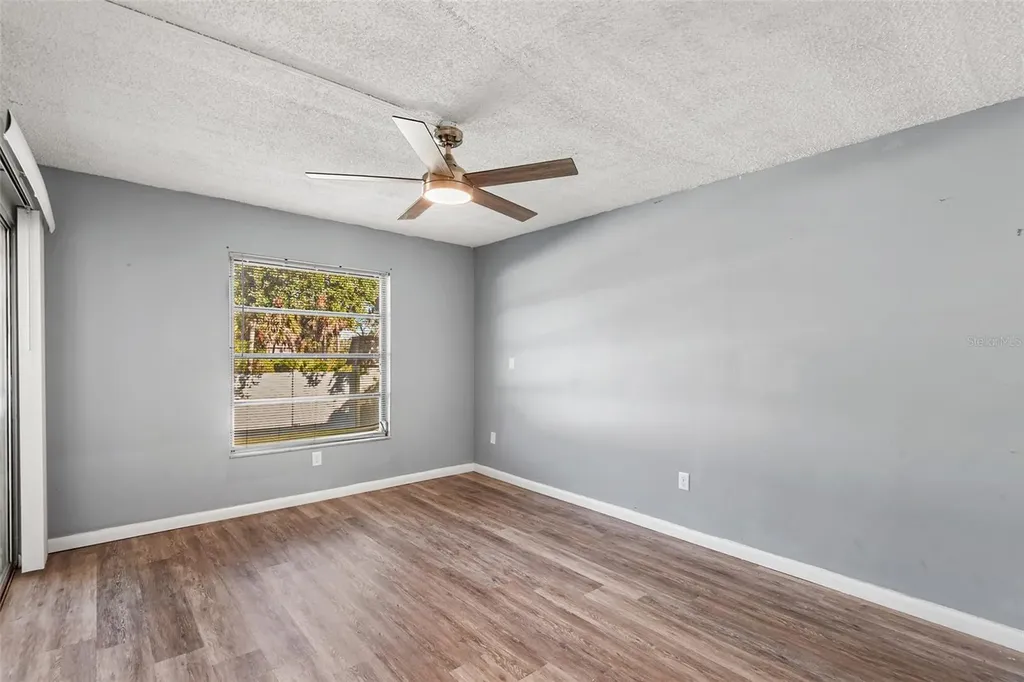 1250 S Pinellas Avenue Tarpon Springs FL 34689