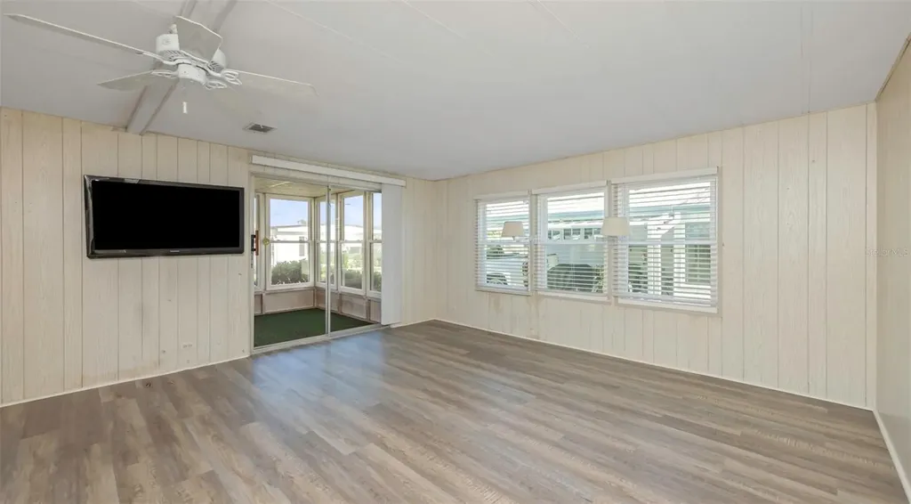 39820 Us Highway 19 N Tarpon Springs FL 34689