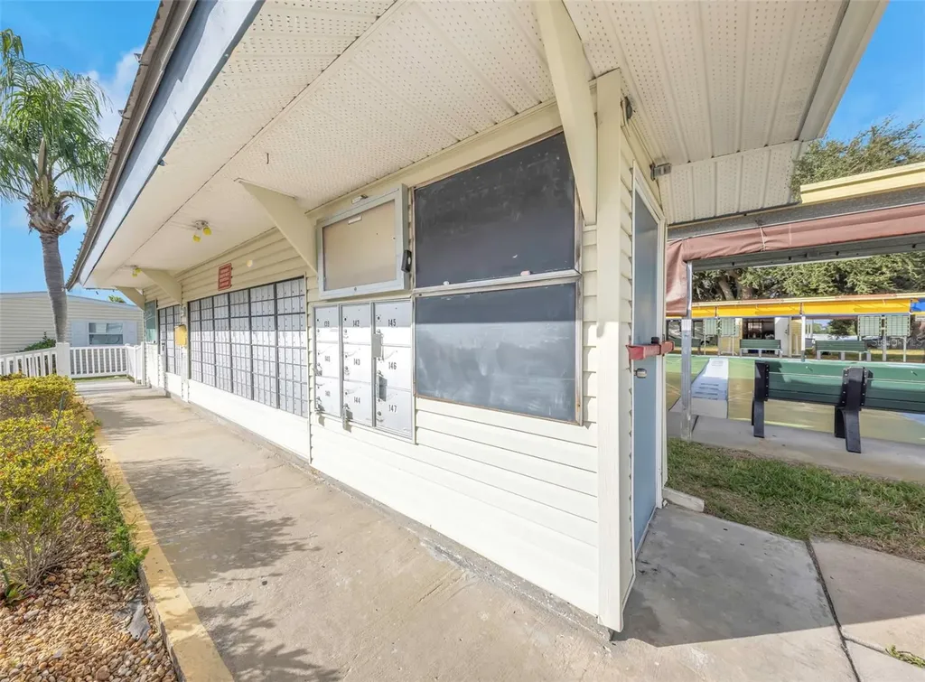 39820 Us Highway 19 N Tarpon Springs FL 34689