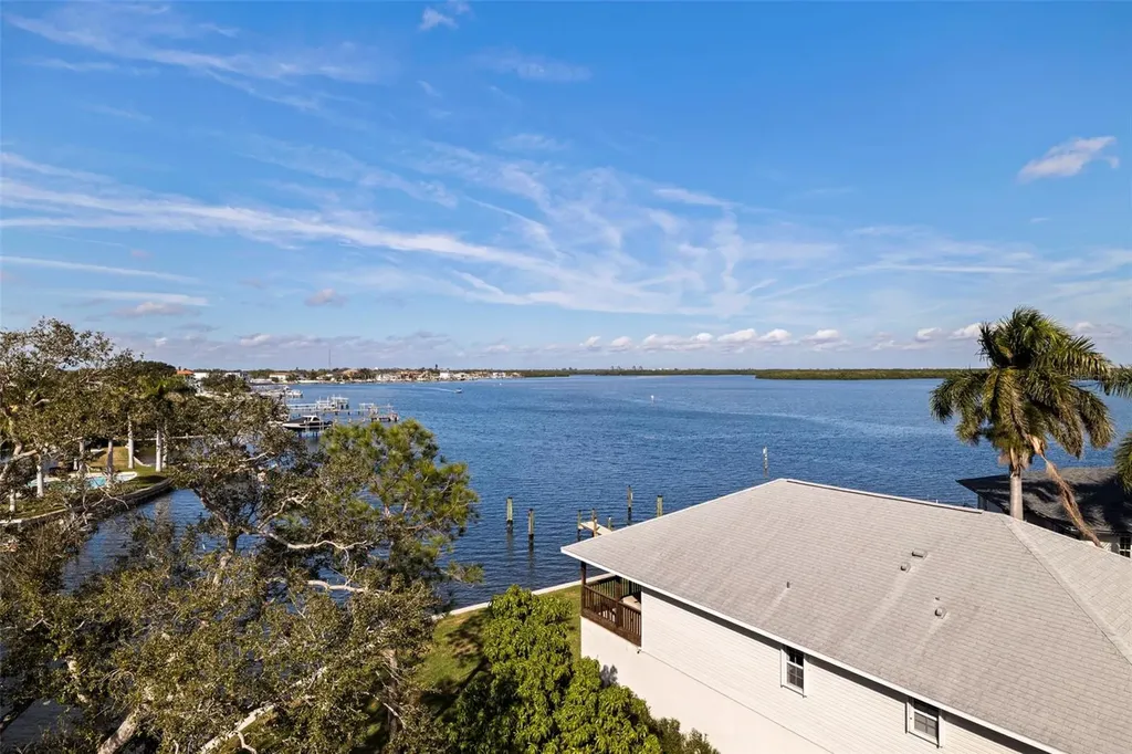 1815 Bayou Grande Boulevard NE St Petersburg FL 33703