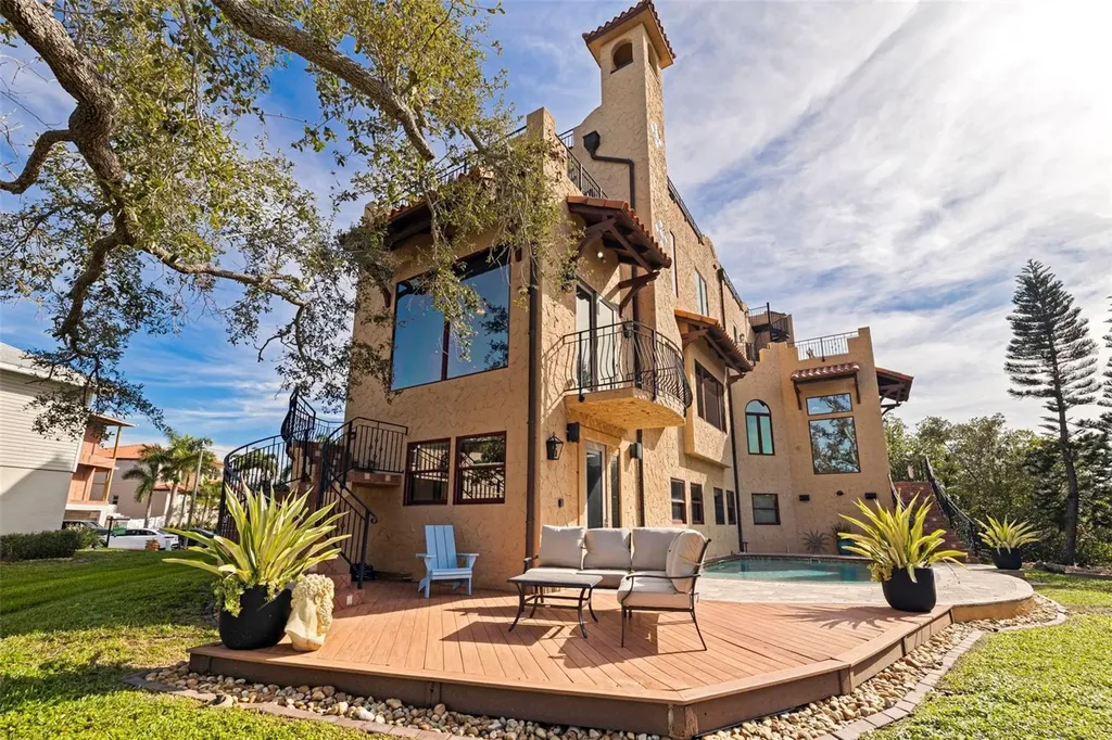 1815 Bayou Grande Boulevard NE St Petersburg FL 33703