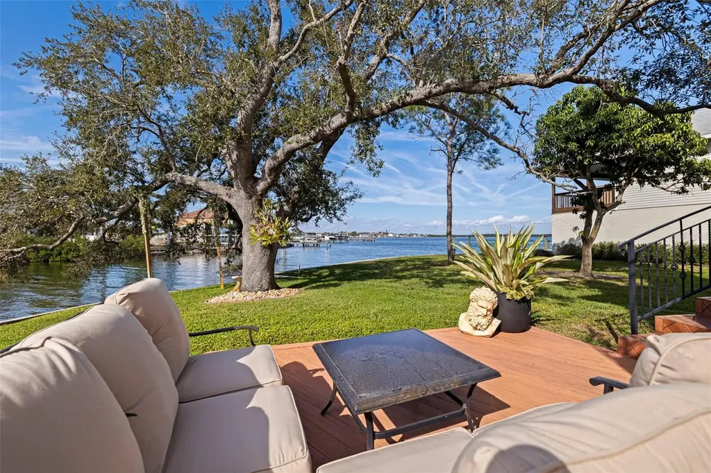 1815 Bayou Grande Boulevard NE St Petersburg FL 33703