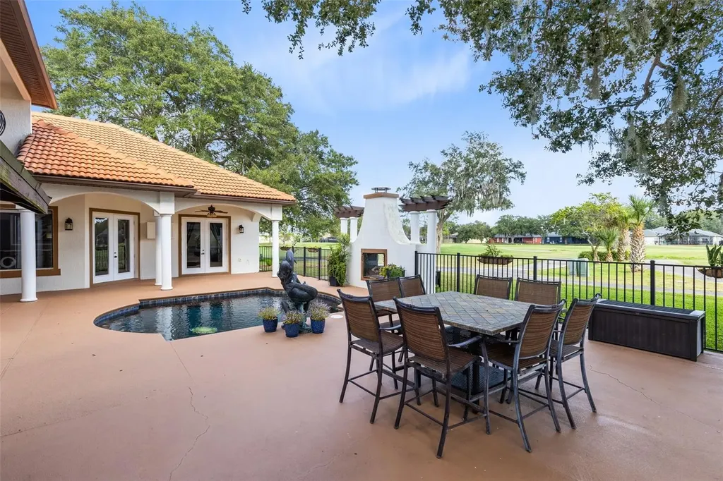 2813 Ballard Avenue Orlando FL 32833