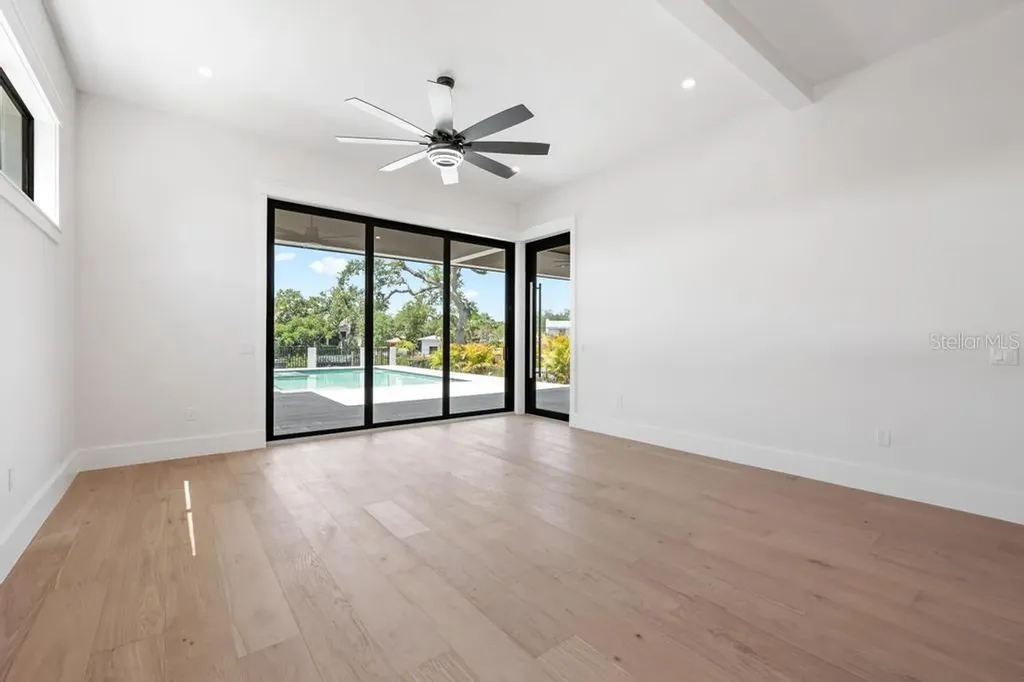 527 Venice Lane Sarasota FL 34242