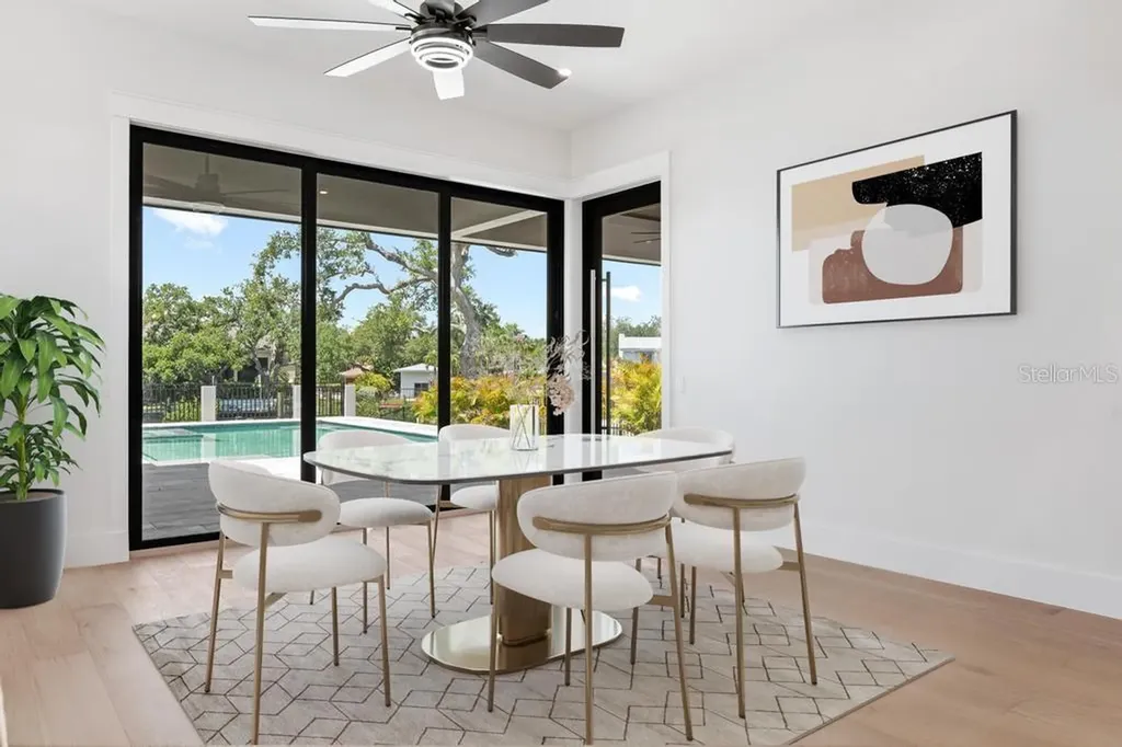 527 Venice Lane Sarasota FL 34242