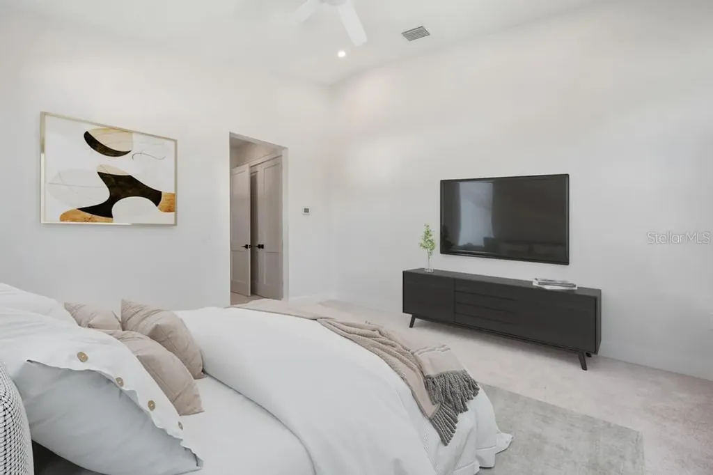 527 Venice Lane Sarasota FL 34242