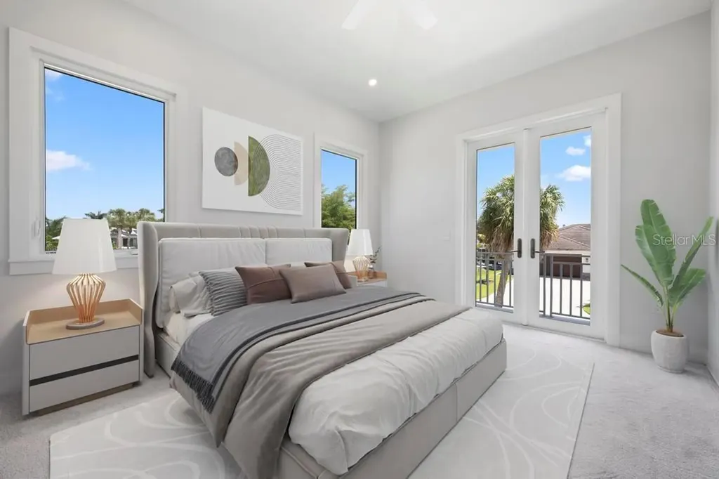 527 Venice Lane Sarasota FL 34242