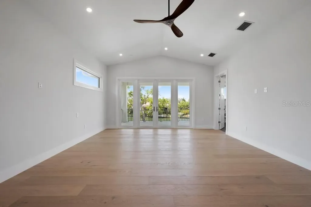 527 Venice Lane Sarasota FL 34242